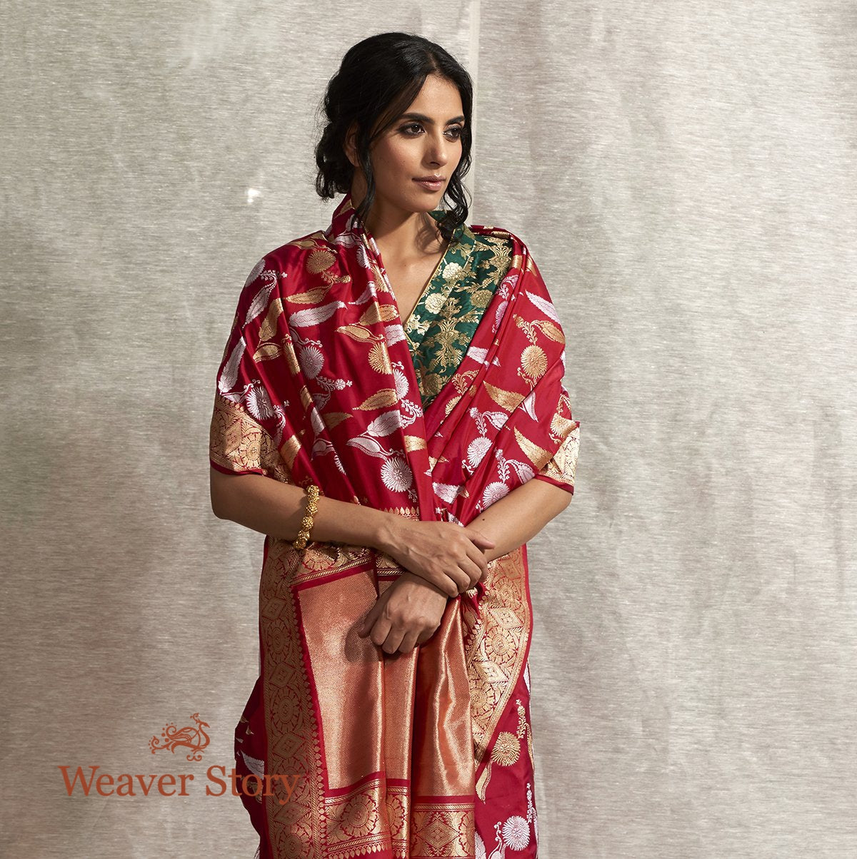 Handwoven_Ruby_Red_Banarasi_Jangla_Saree_WeaverStory_01