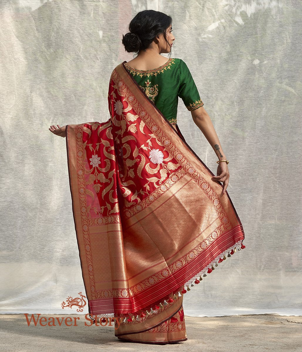 Handloom_Red_Banarasi_Saree_with_Mughal_Mehraab_Jaal_WeaverStory_03