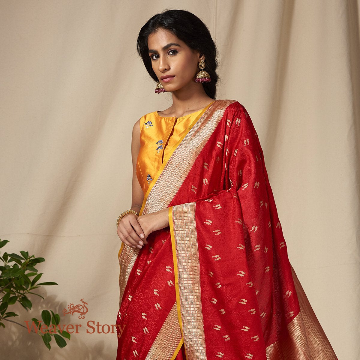 Handwoven_Red_Banarasi_Tanchoi_Saree_with_Woven_Bird_Motifs_WeaverStory_01