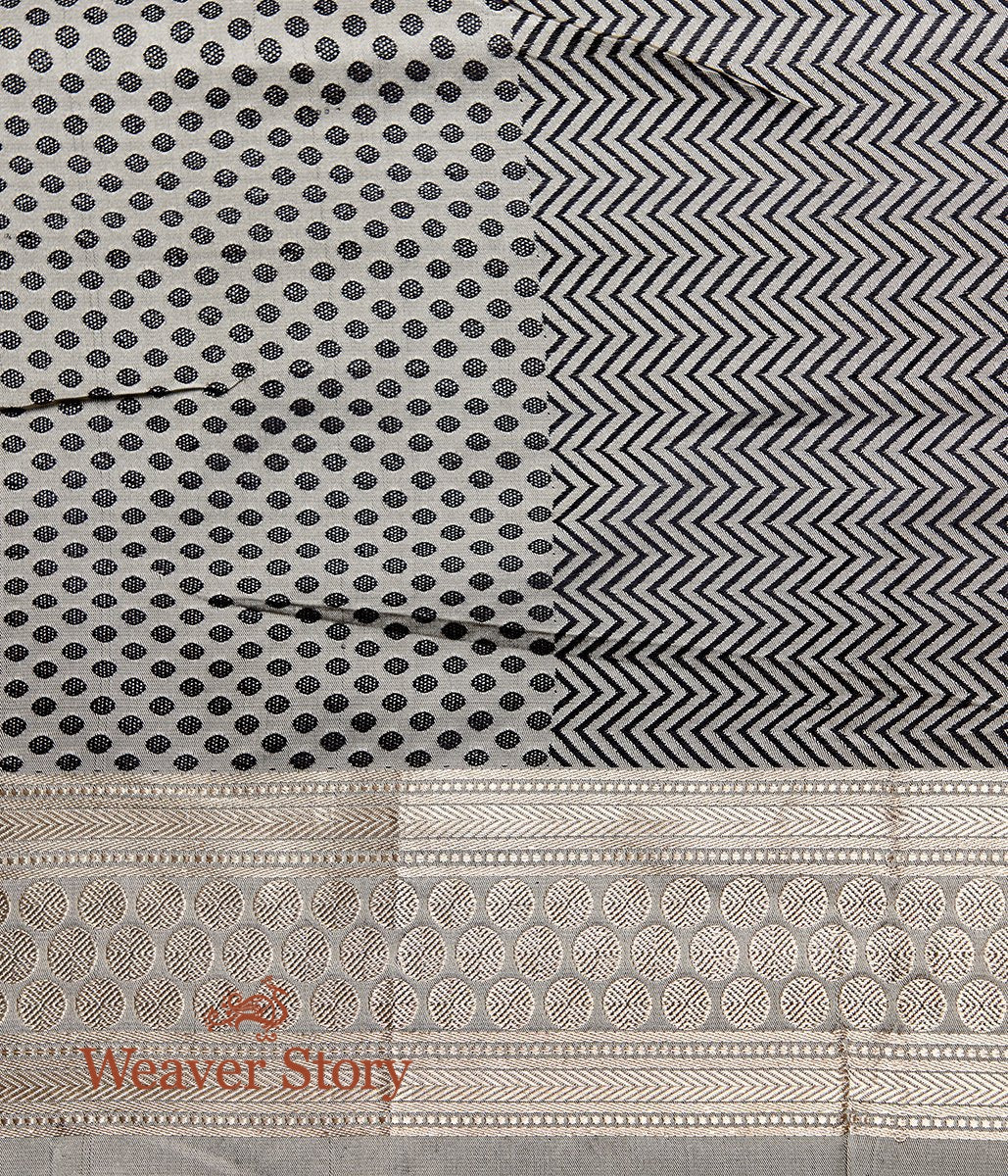 Handwoven_Black_and_Offwhite_Banarasi_Tanchoi_Saree_with_Woven_Zari_Border_WeaverStory_05