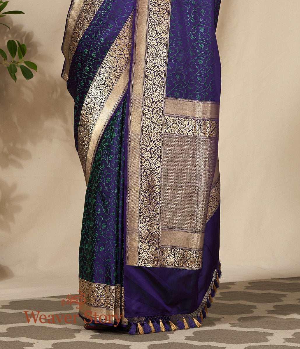 Handwoven_Purple_and_Green_Banarasi_Tanchoi_Saree_with_Woven_Zari_Border_WeaverStory_04