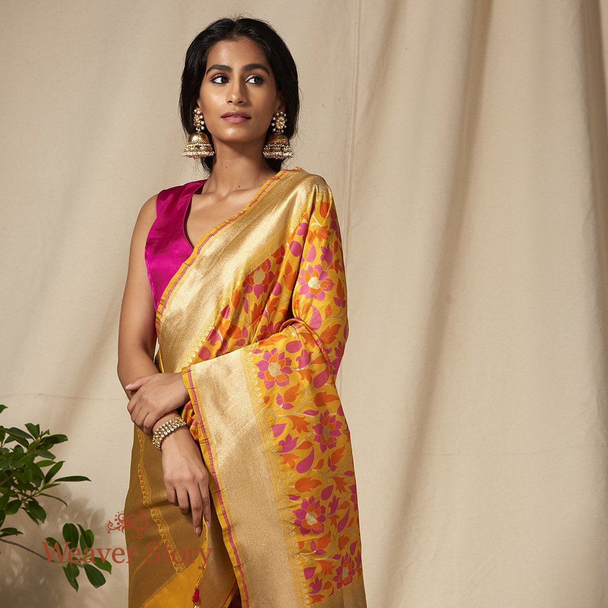 Handwoven_Mustard_and_Orange_Meenakari_Jaal_WeaverStory_01