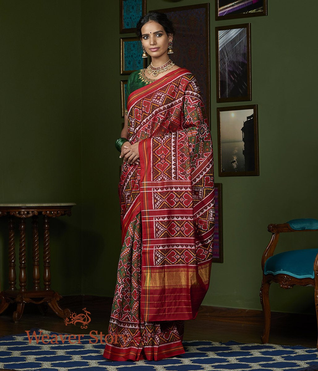 Handloom_Red_and_Green_Gujarat_Patola_Saree_WeaverStory_02