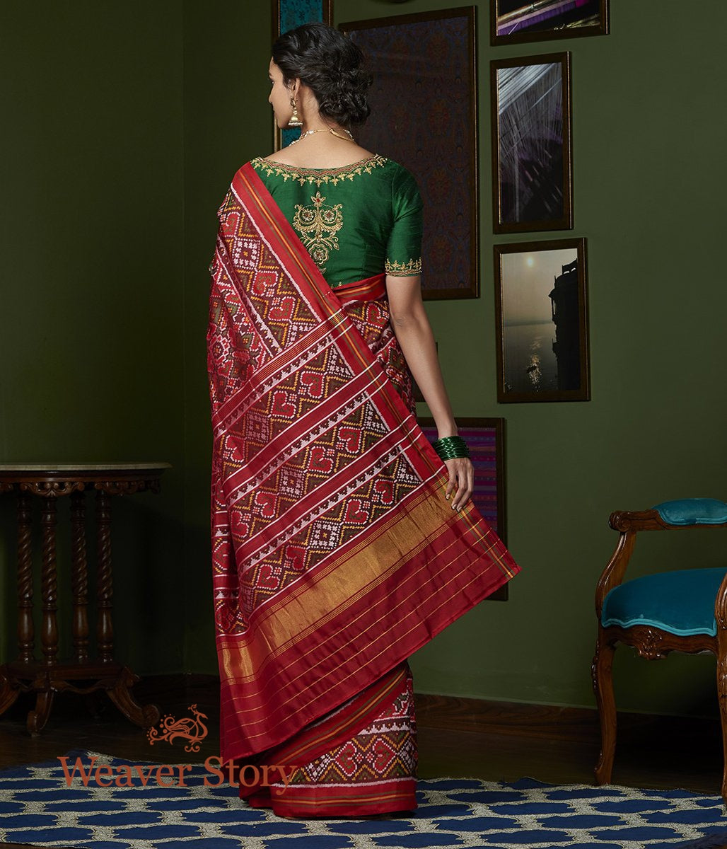 Handloom_Red_and_Green_Gujarat_Patola_Saree_WeaverStory_03