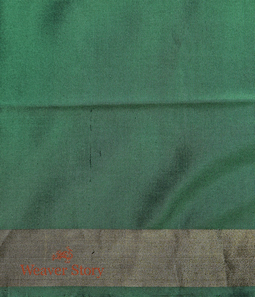 Handwoven_Green_and_Mustard_Dual_Tone_Gujarat_Patola_Saree_WeaverStory_05