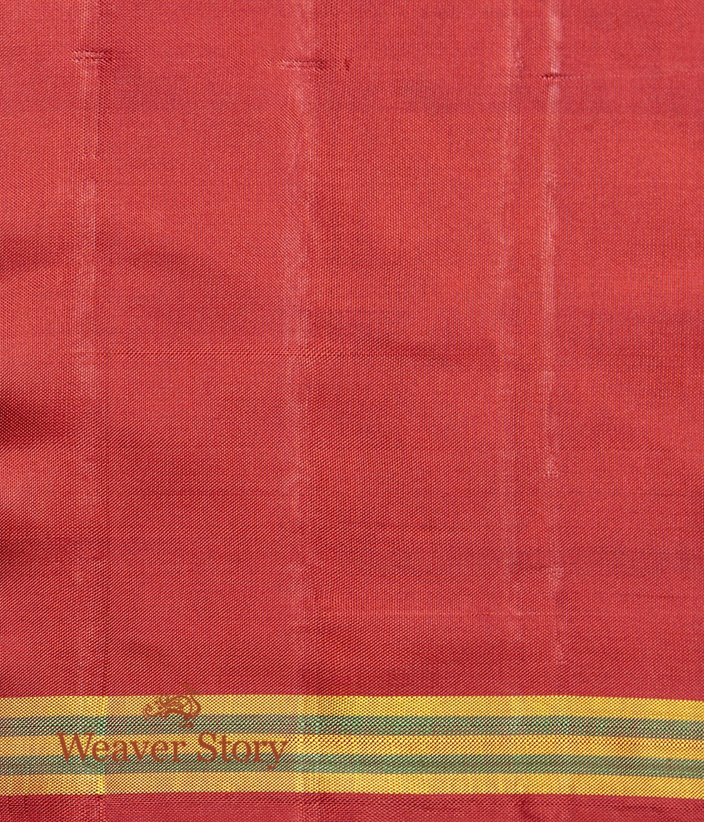 Handloom_Green_and_Yellow_Dual_Tone_Gujarat_Patola_Saree_with_Maroon_Border_WeaverStory_05