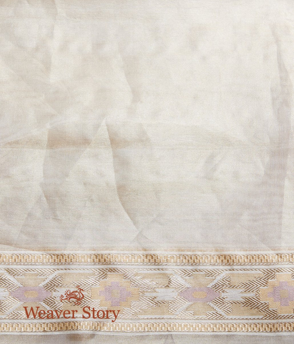 Handloom_OffWhite_and_Gold_Kora_Silk_Banarasi_Saree_with_all_over_Jaal_WeaverStory_05
