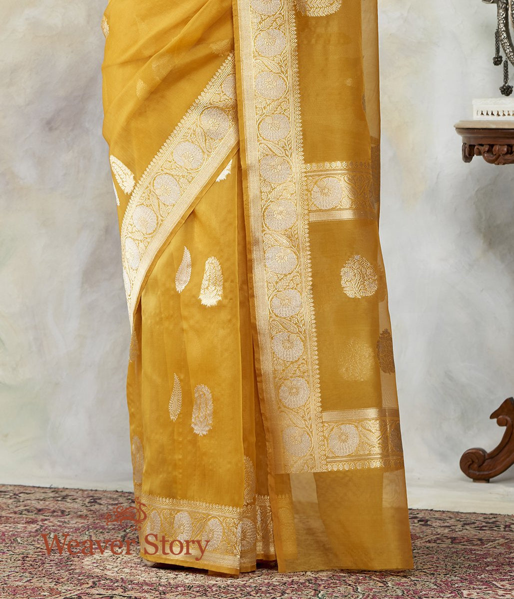 Handloom_Turmeric_Yellow_Kora_Silk_Banarasi_Saree_with_Gold_and_Silver_Zari_WeaverStory_04