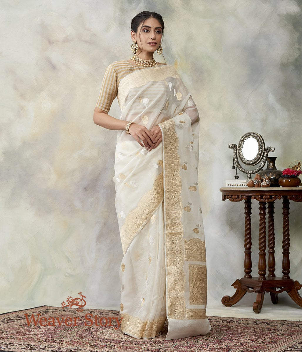 Handloom_OffWhite_and_Gold_Kora_Silk_Banarasi_Saree_WeaverStory_02