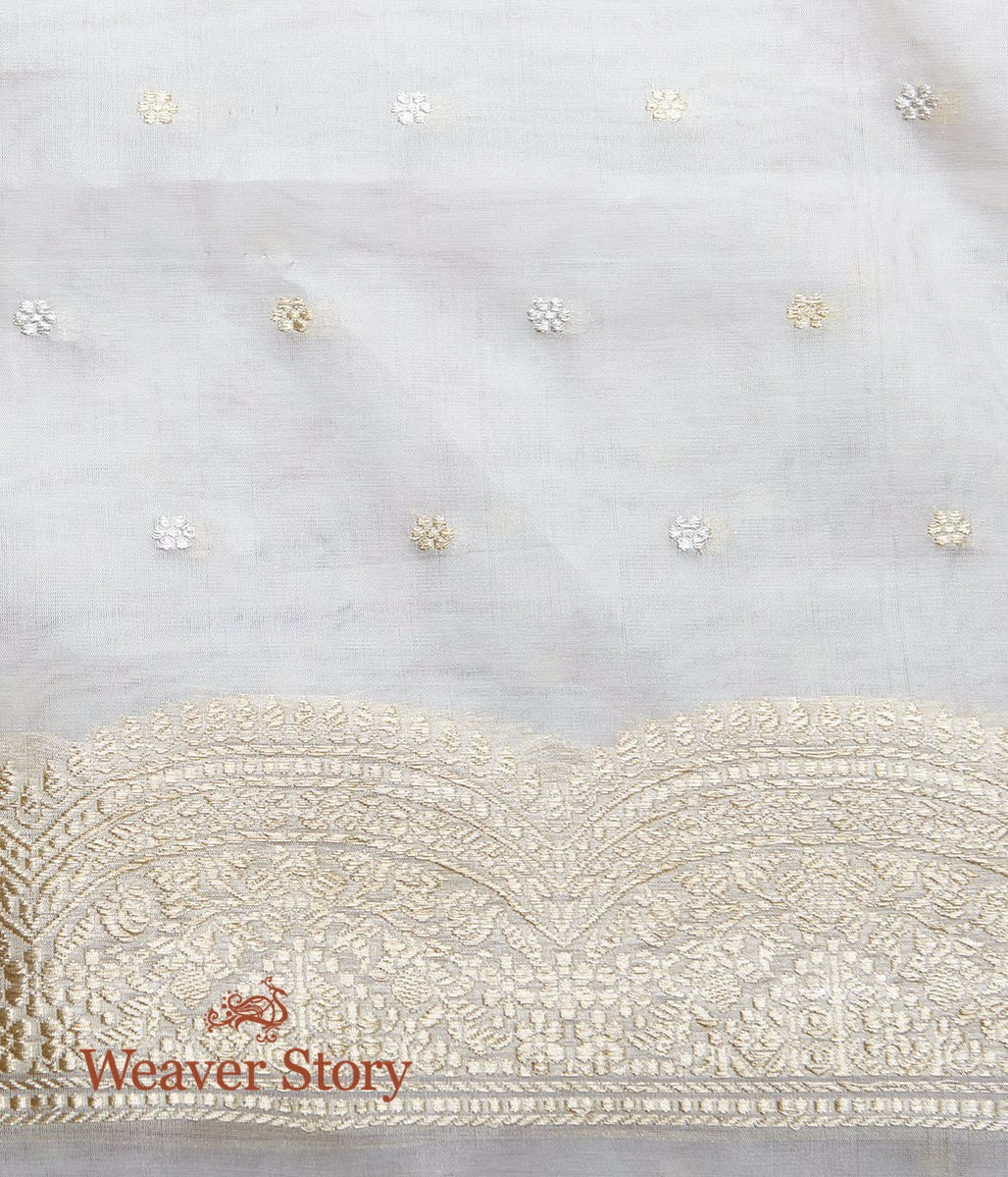 Handloom_OffWhite_and_Gold_Kora_Silk_Banarasi_Saree_WeaverStory_05