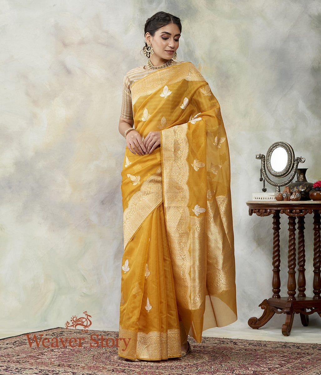 Handwoven_Kora_Silk_Banarasi_in_Mustard_with_Kadhwa_Booti_WeaverStory_02
