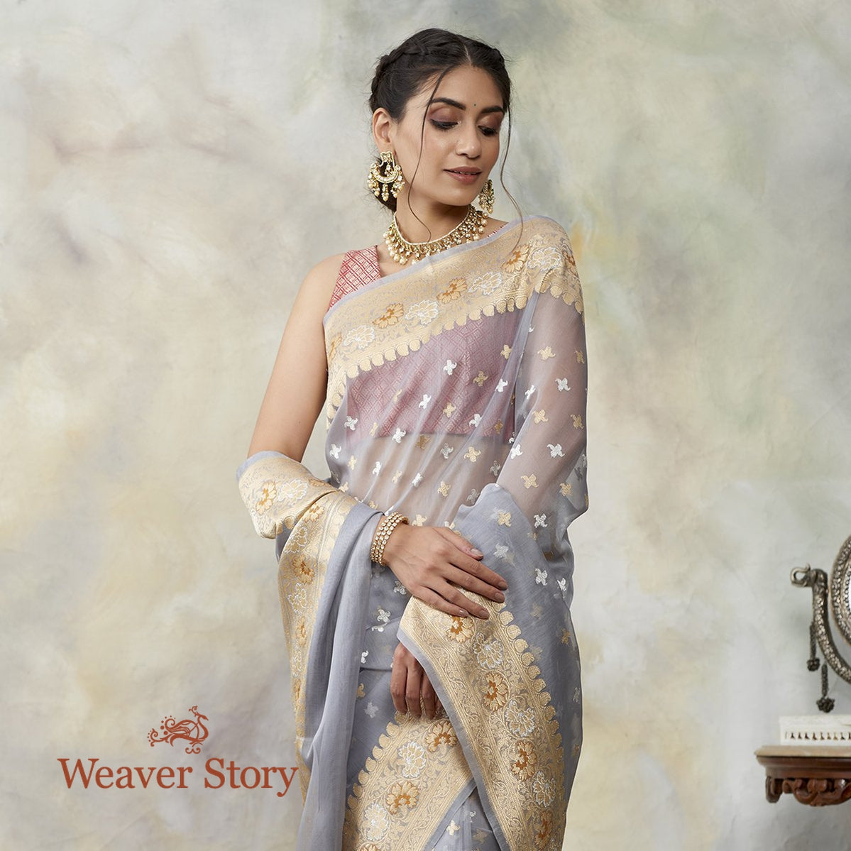 Light_Grey_Kora_Silk_Handloom_Saree_with_Kadhwa_Booti_WeaverStory_01
