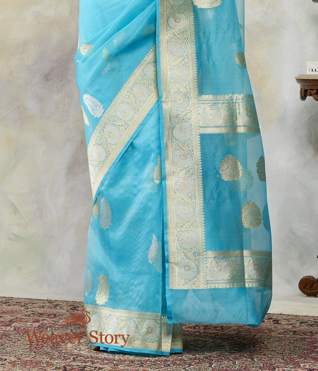 Handloom_Arctic_Blue_Kora_Silk_Banarasi_Saree_with_Gold_and_Silver_Zari_Booti_WeaverStory_04