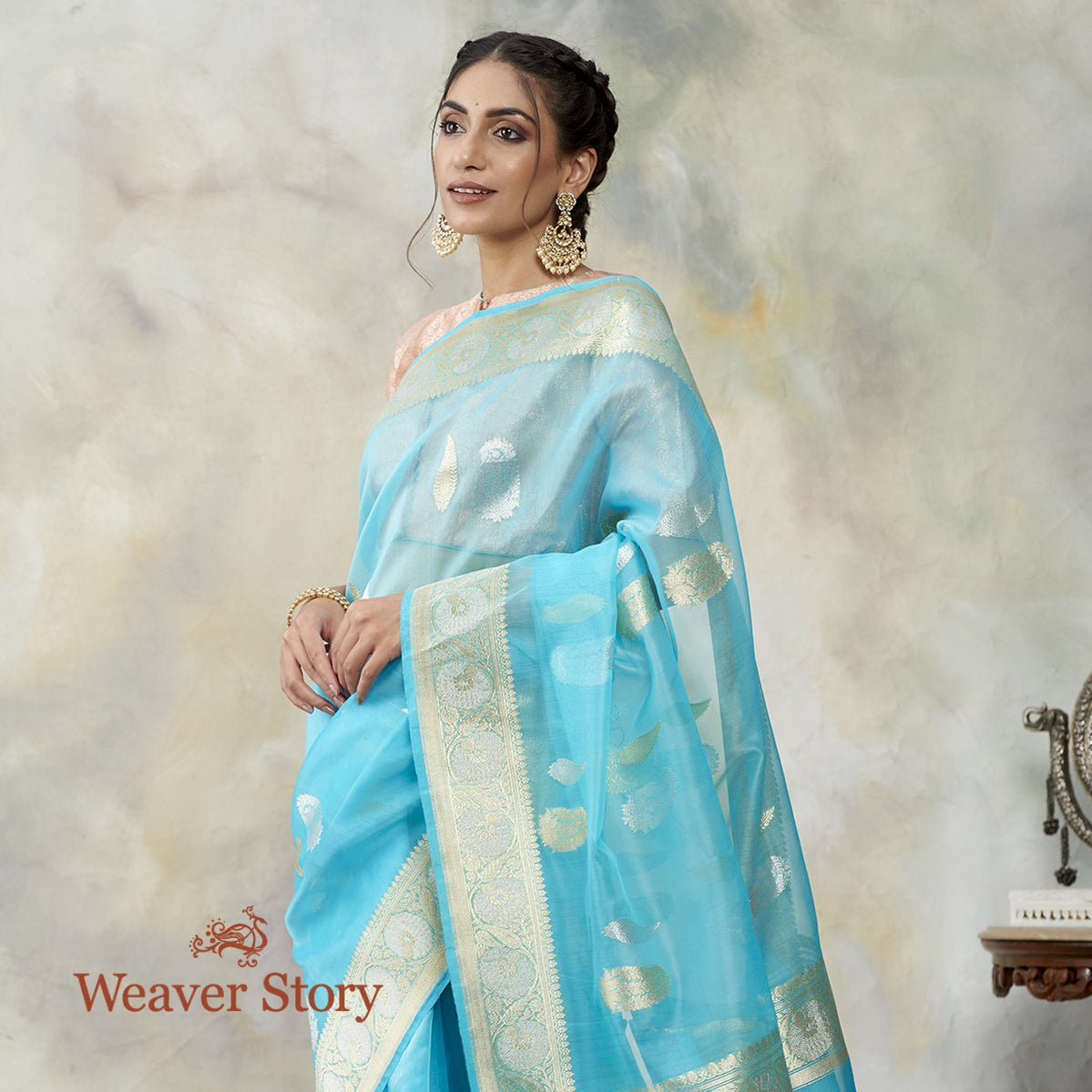 Handloom_Arctic_Blue_Kora_Silk_Banarasi_Saree_with_Gold_and_Silver_Zari_Booti_WeaverStory_01