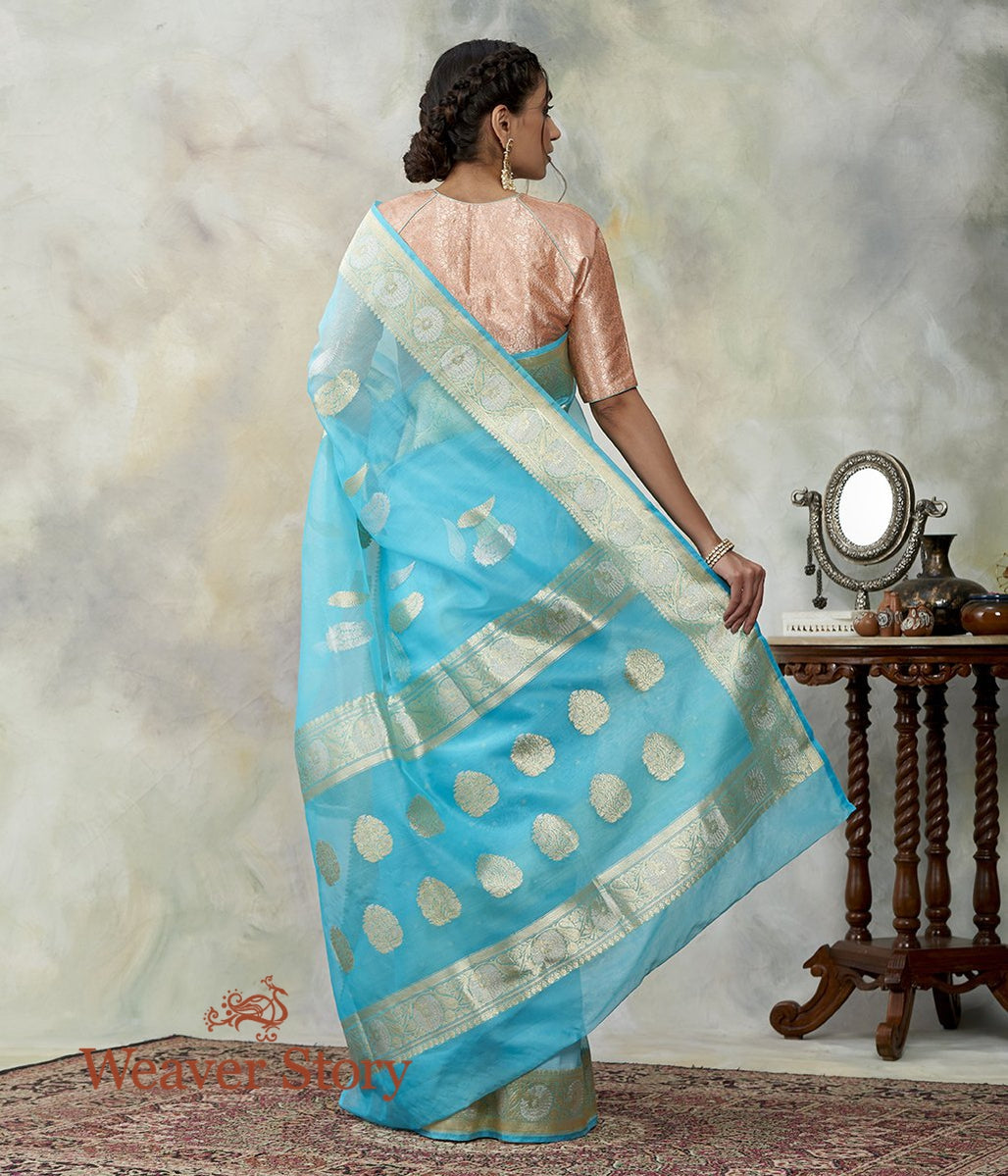 Handloom_Arctic_Blue_Kora_Silk_Banarasi_Saree_with_Gold_and_Silver_Zari_Booti_WeaverStory_03