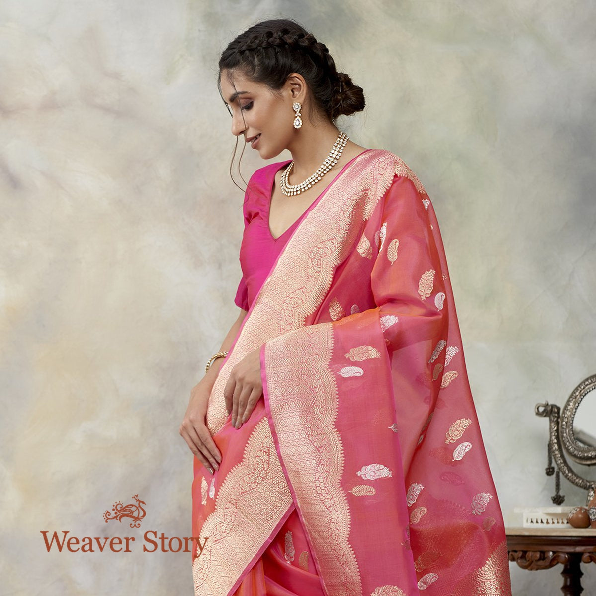 Handloom_Pink_Dual_Tone_Kora_Silk_Banarasi_with_Kadhwa_Booti_WeaverStory_01