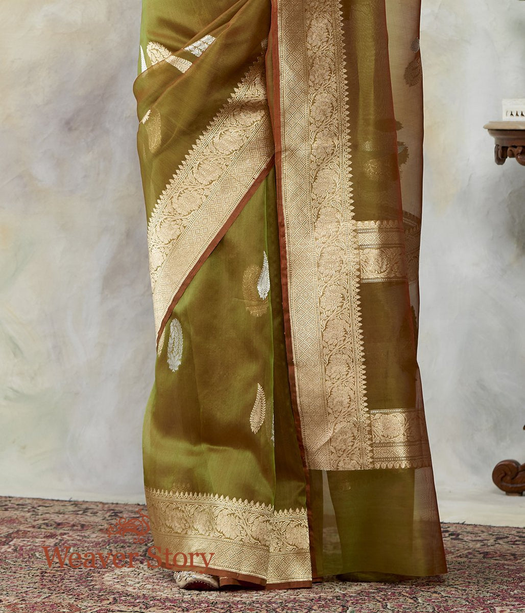 Handloom_Henna_Green_Kora_Silk_Banarasi_with_Kadhwa_Booti_WeaverStory_04
