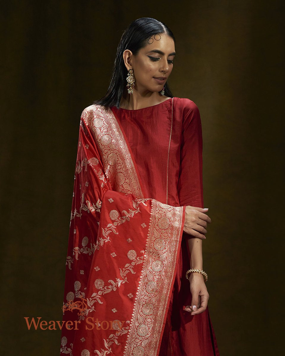 Red_Pure_Mulberry_Silk_Suit_Set_with_Banarasi_Jangla_Dupatta_WeaverStory_01