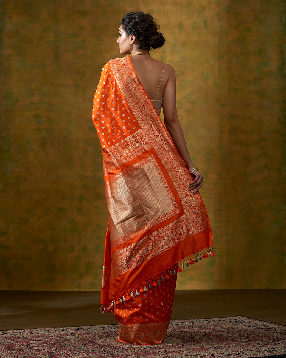 Blood_Orange_Banarasi_Handloom_Saree_with_Kadhwa_Floral_Border_and_Gold_and_Silver_Zari_Booti_WeaverStory_04