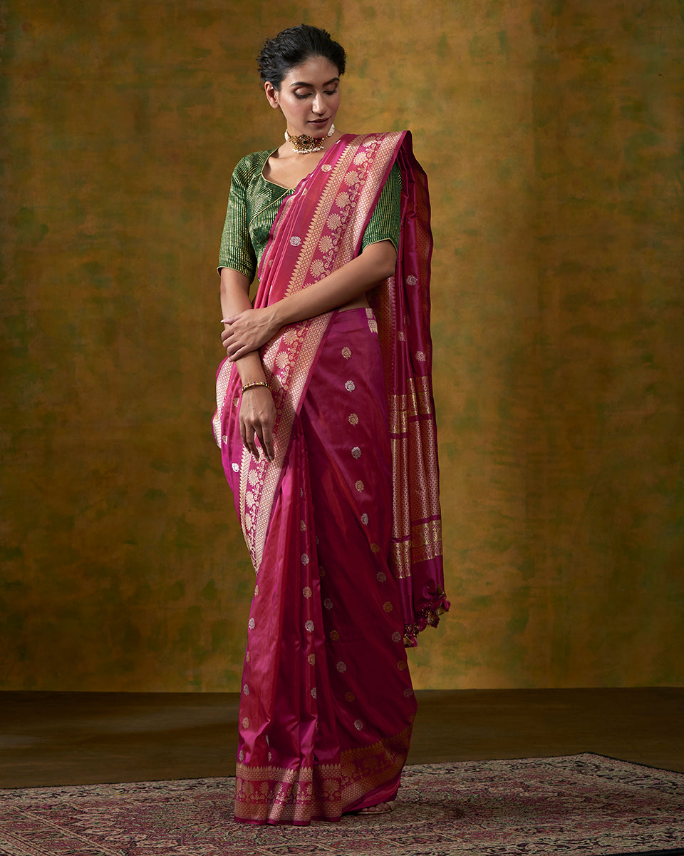 Berry_Pink_Handloom_Pure_Katan_Silk_Banarasi_Saree_with_Kadhwa_Booti_and_Floral_Border_WeaverStory_02
