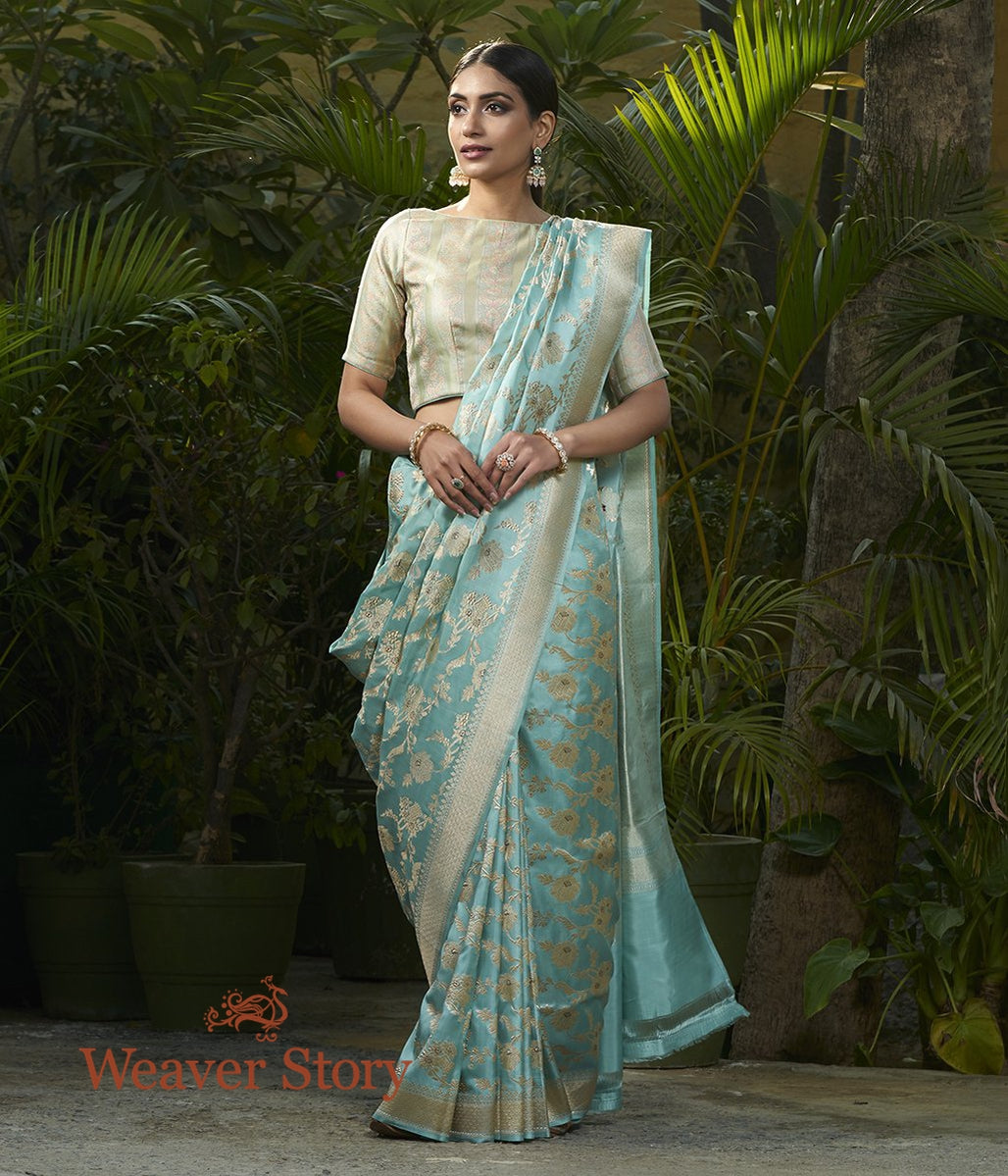 Handwoven_Powder_Blue_Jangla_Saree_with_Flower_Basket_Motifs_WeaverStory_02