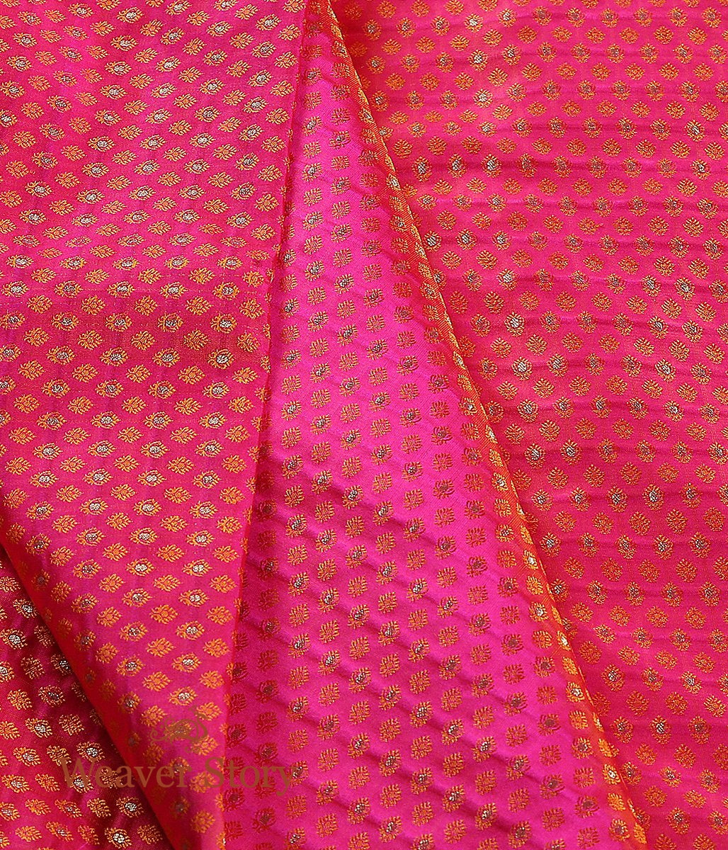 Handloom_Pink_and_Orange_Dual_Tone_Tanchoi_Fabric_WeaverStory_02