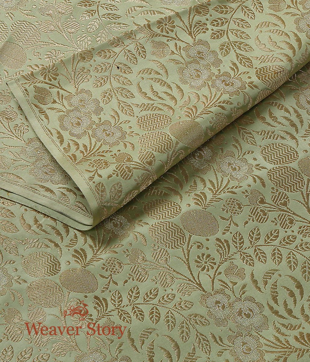 Handloom_Light_Green_Kimkhab_Pure_Zari_Jaal_Fabric_WeaverStory_02