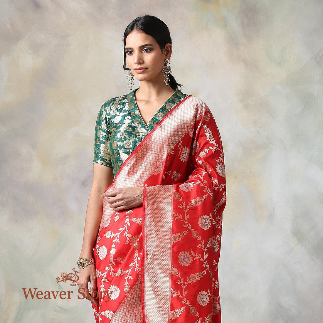 Handwoven_Red_Sona_Rupa_Cutwork_Jangla_Saree_WeaverStory_02