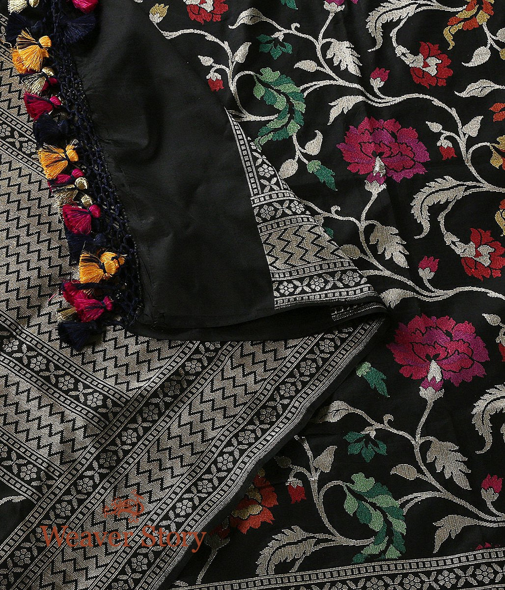 Handloom_Black_Banarasi_Jangla_Dupatta_with_Meenakari_WeaverStory_02