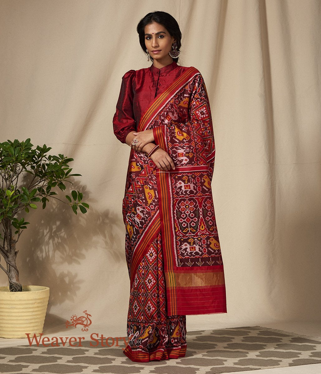 Handwoven_Maroon_and_Red_Dual_Tone_Gujarat_Patola_Saree_WeaverStory_02