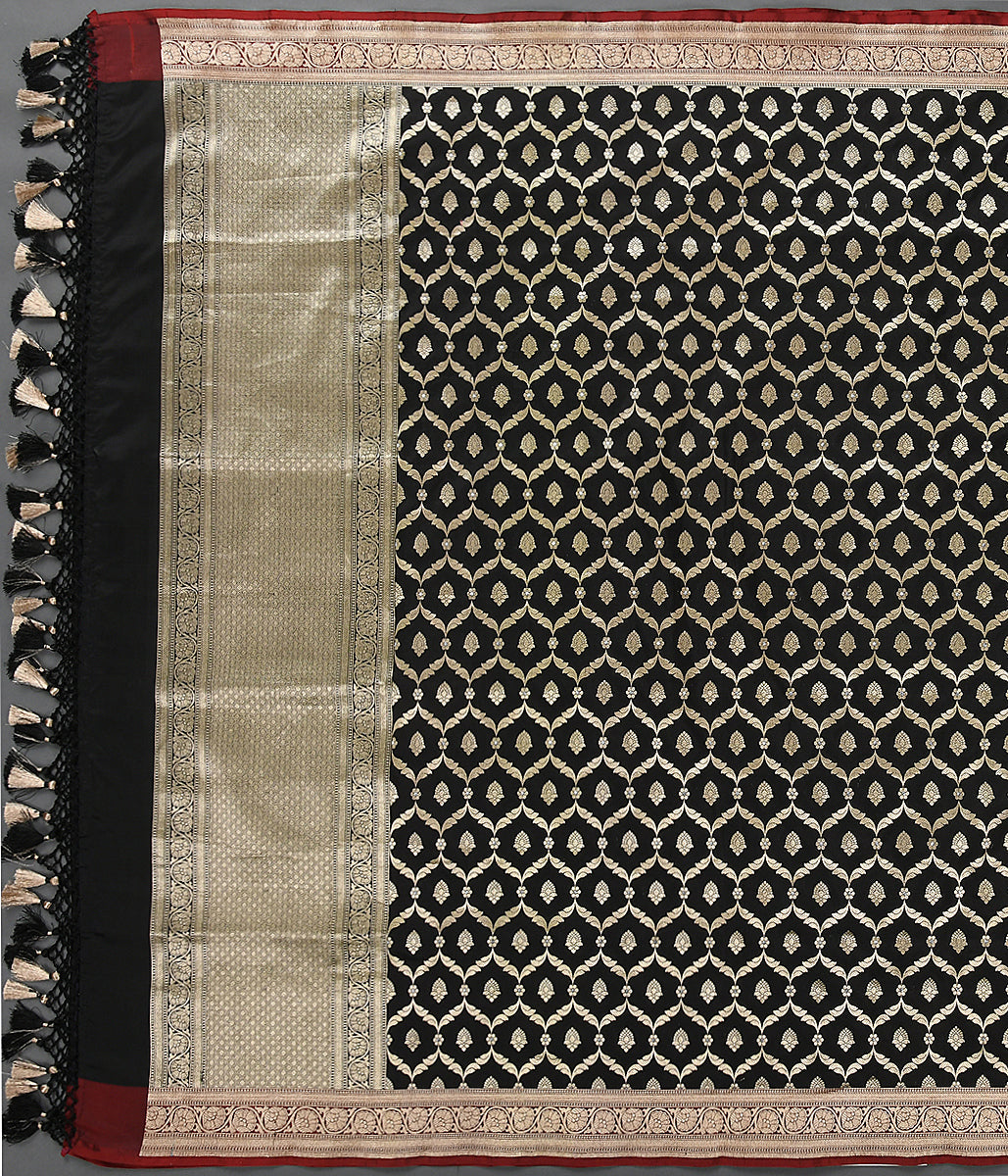 Handloom_Black_Katan_Silk_Jangla_Dupatta_with_Meenakri_Jaal_WeaverStory_02