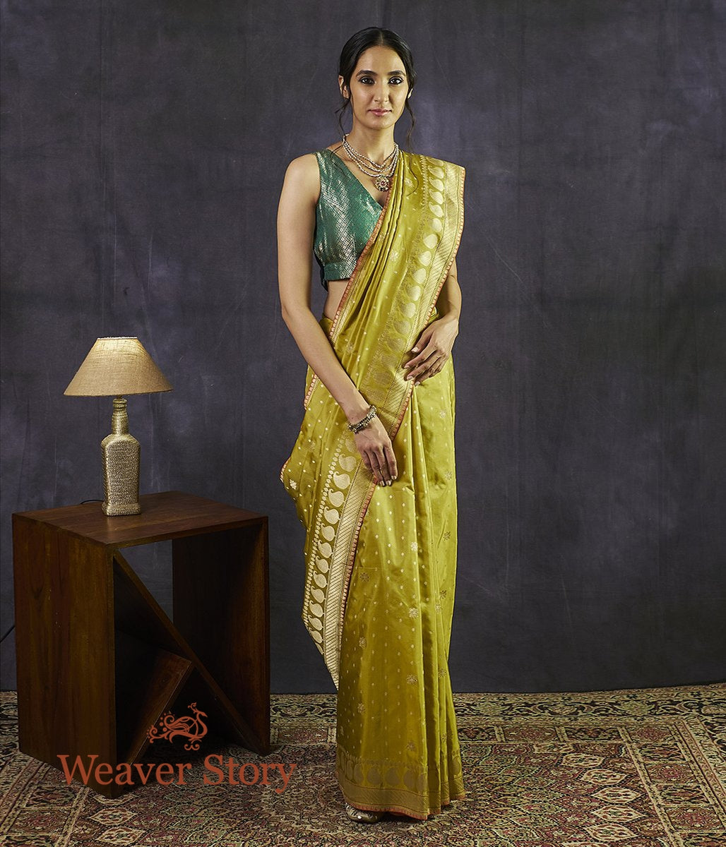 Handwoven_Lime_Green_Kadhwa_Floral_Boota_Saree_with_Paisley_Border_WeaverStory_02