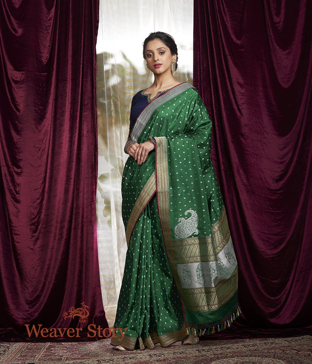 Handwoven_Green_Sona_Rupa_Small_Booti_Saree_with_Konia_WeaverStory_02