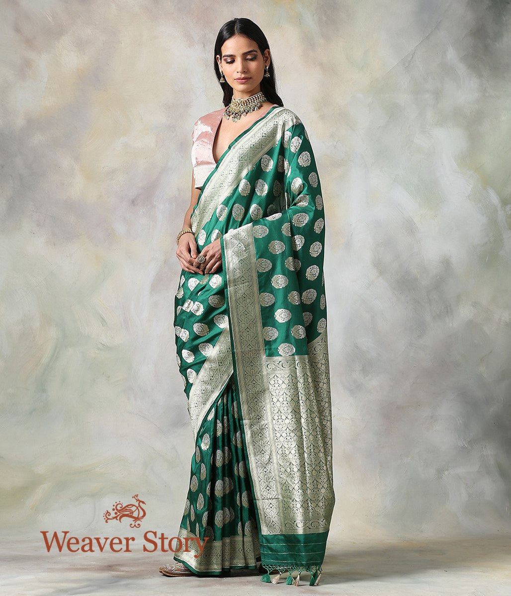 Handloom_Green_Sona_Rupa_Cutwork_Booti_Banarasi_Saree_with_heavy_Brocade_blouse_WeaverStory_02