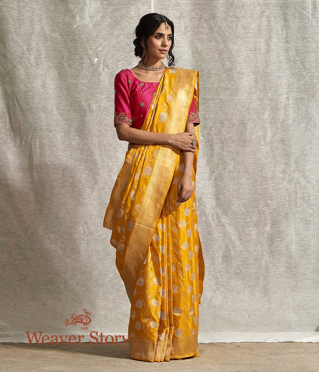 Handwoven_Yellow_Kadhwa_Anaar_Jangla_Saree_WeaverStory_02