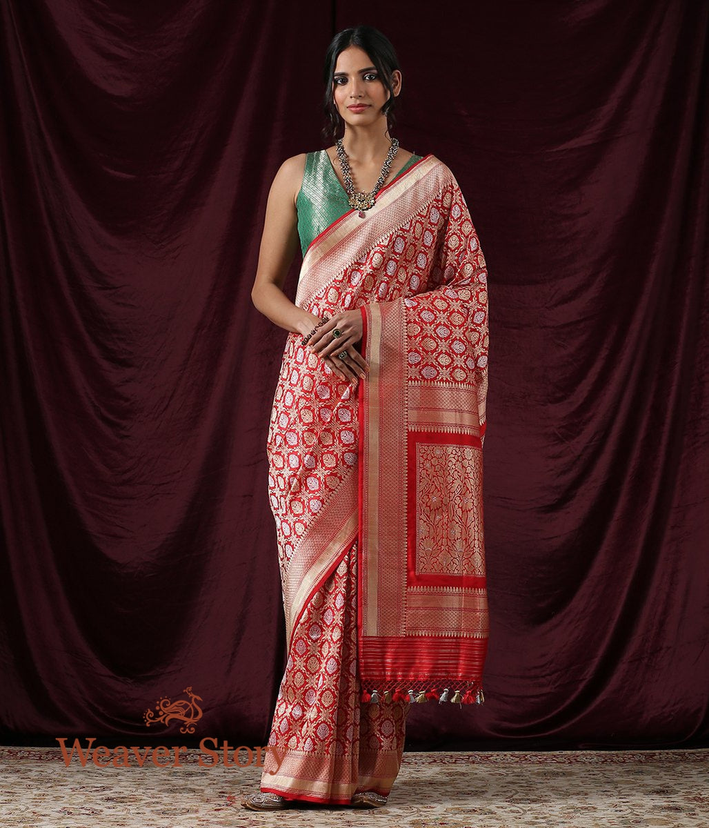 Handloom_Red_Kadhwa_Jangla_Saree_WeaverStory_02