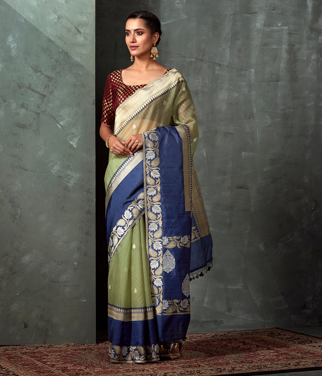 Handwoven_Green_Kora_Saree_with_Blue_Border_WeaverStory_02