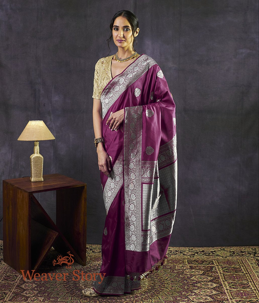 Handwoven_Wine_Kadhwa_Boota_Saree_with_Gold_Border_WeaverStory_02