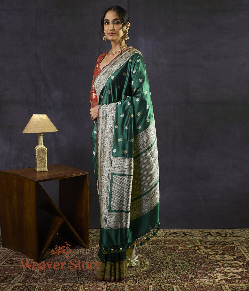 Handwoven_Green_Kadhwa_Booti_Saree_WeaverStory_02