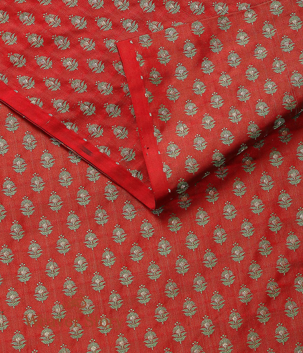 Handloom_Red_Green_Zari_Booti_Tanchoi_Fabric_WeaverStory_02