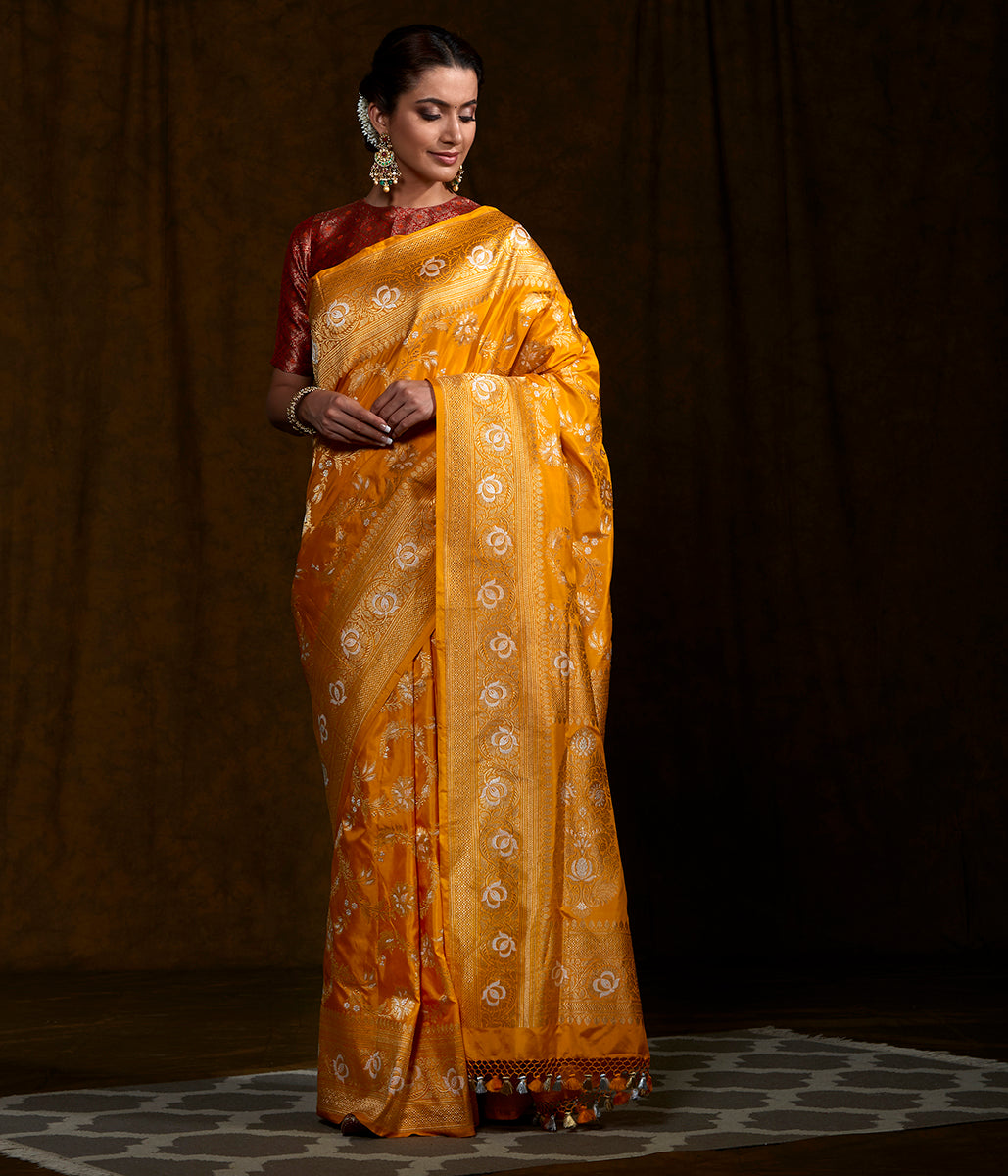 Handloom_Yellow_Kadhwa_Jangla_Saree_WeaverStory_02