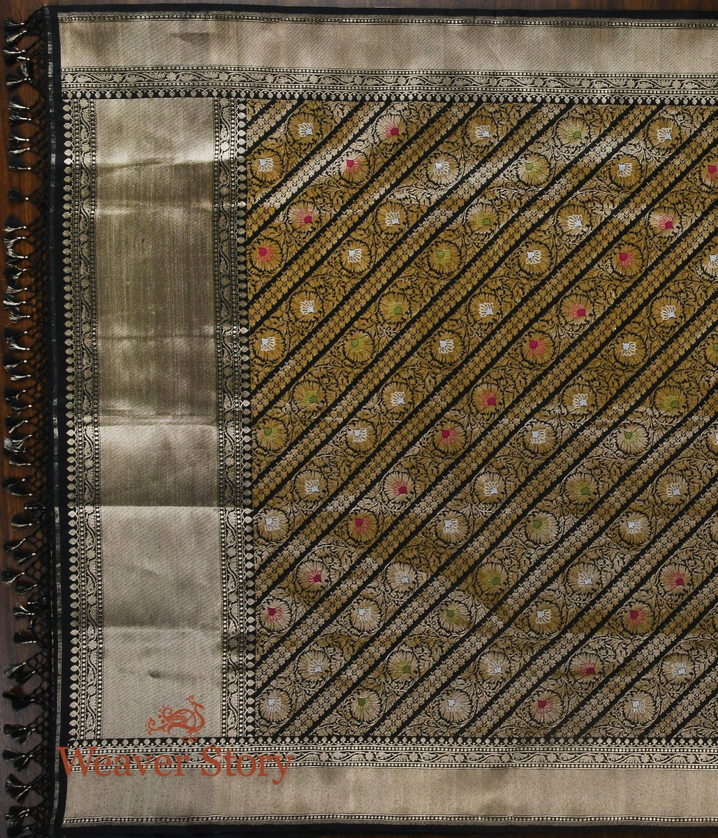 Handloom_Black_Aada_Kimkhab_Dupatta_WeaverStory_02