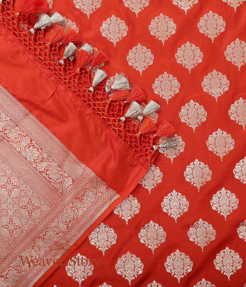 Handloom_Red_and_Orange_Dual_Tone_Katan_Silk_Cutwork_Booti_Dupatta_WeaverStory_02
