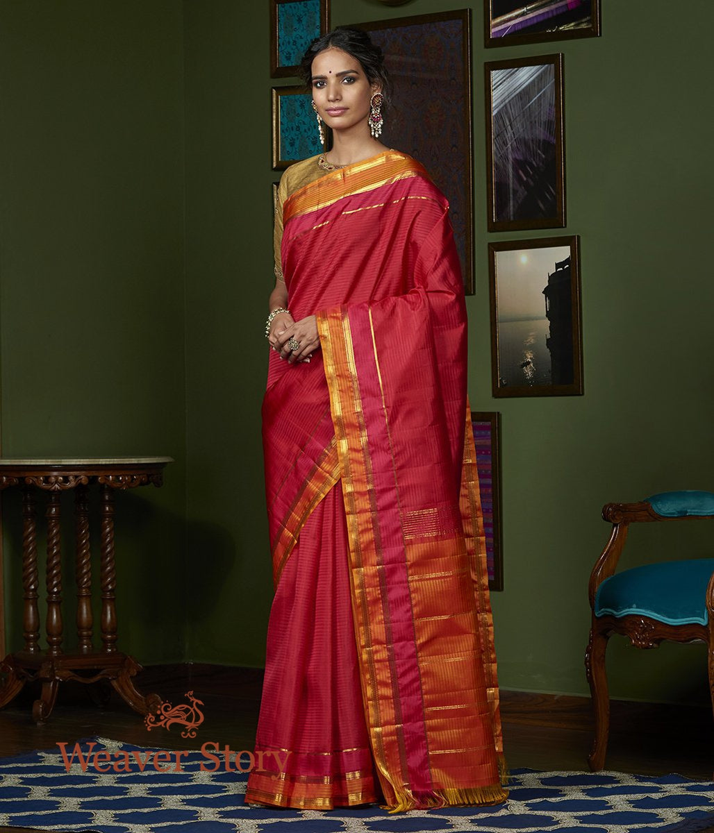 Handwoven_Red_and_Pink_Dual_Tone_Kanjivaram_Silk_Saree_WeaverStory_02