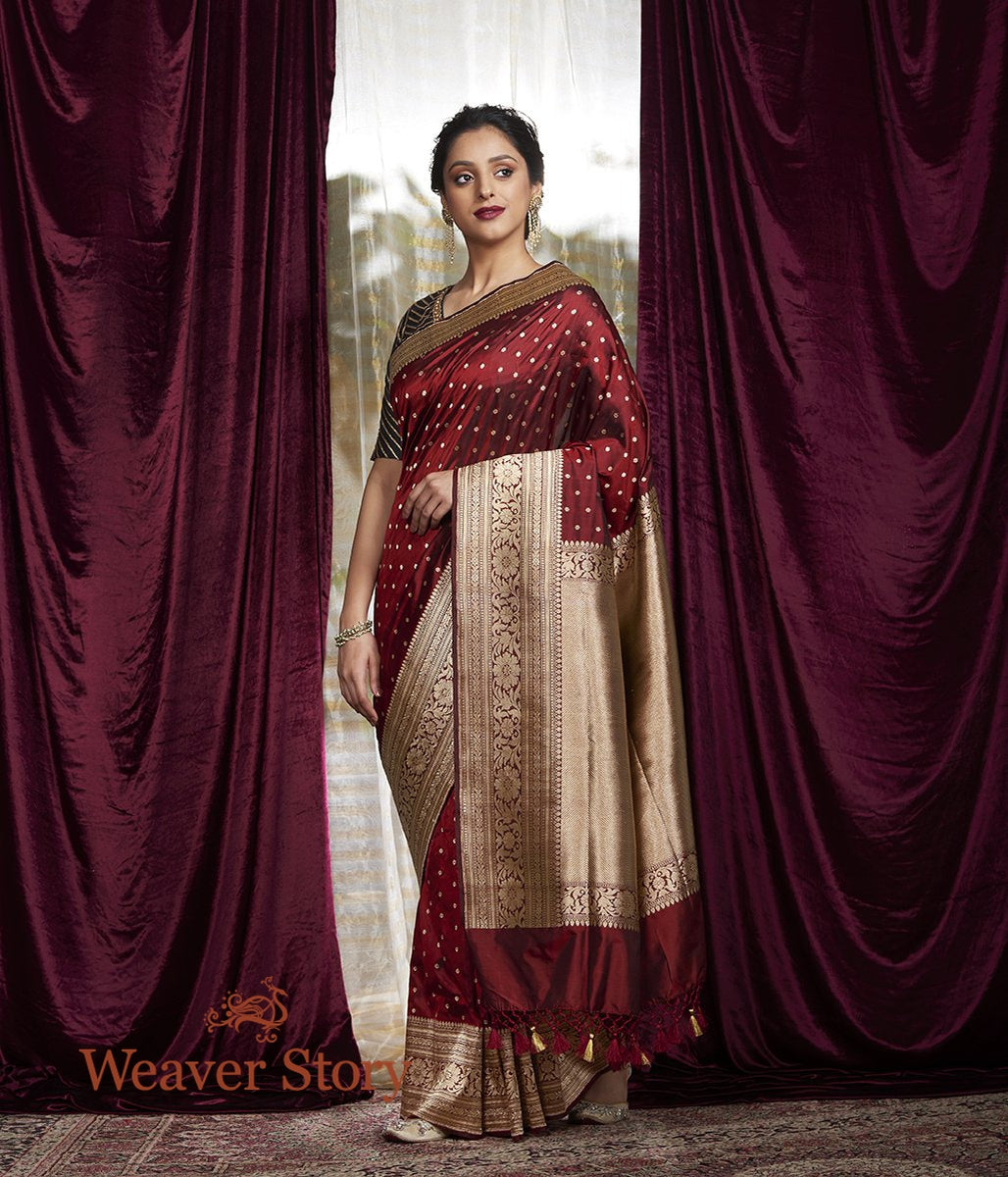 Handwoven_Maroon_Small_Booti_Saree_with_Kadhwa_Border_WeaverStory_02