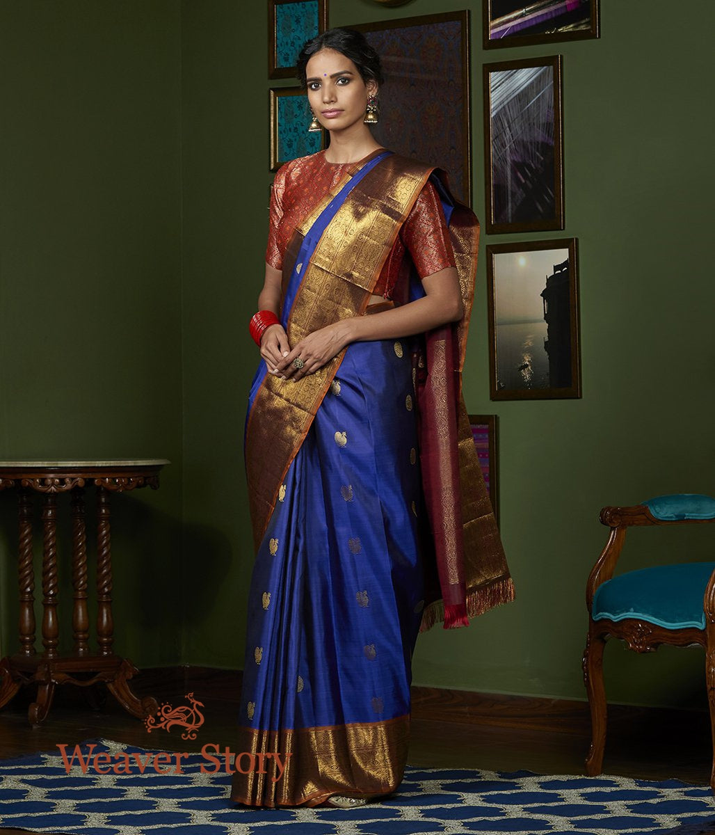 Handwoven_Blue_Pure_Zari_Kanjivaram_Saree_with_Board_Border_WeaverStory_02