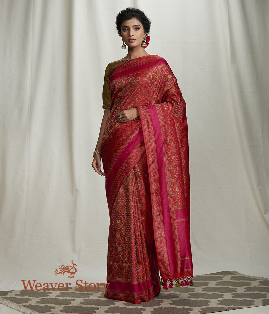 Handwoven_Red_and_Pink_Reshmi_Jamawar_Saree_WeaverStory_02
