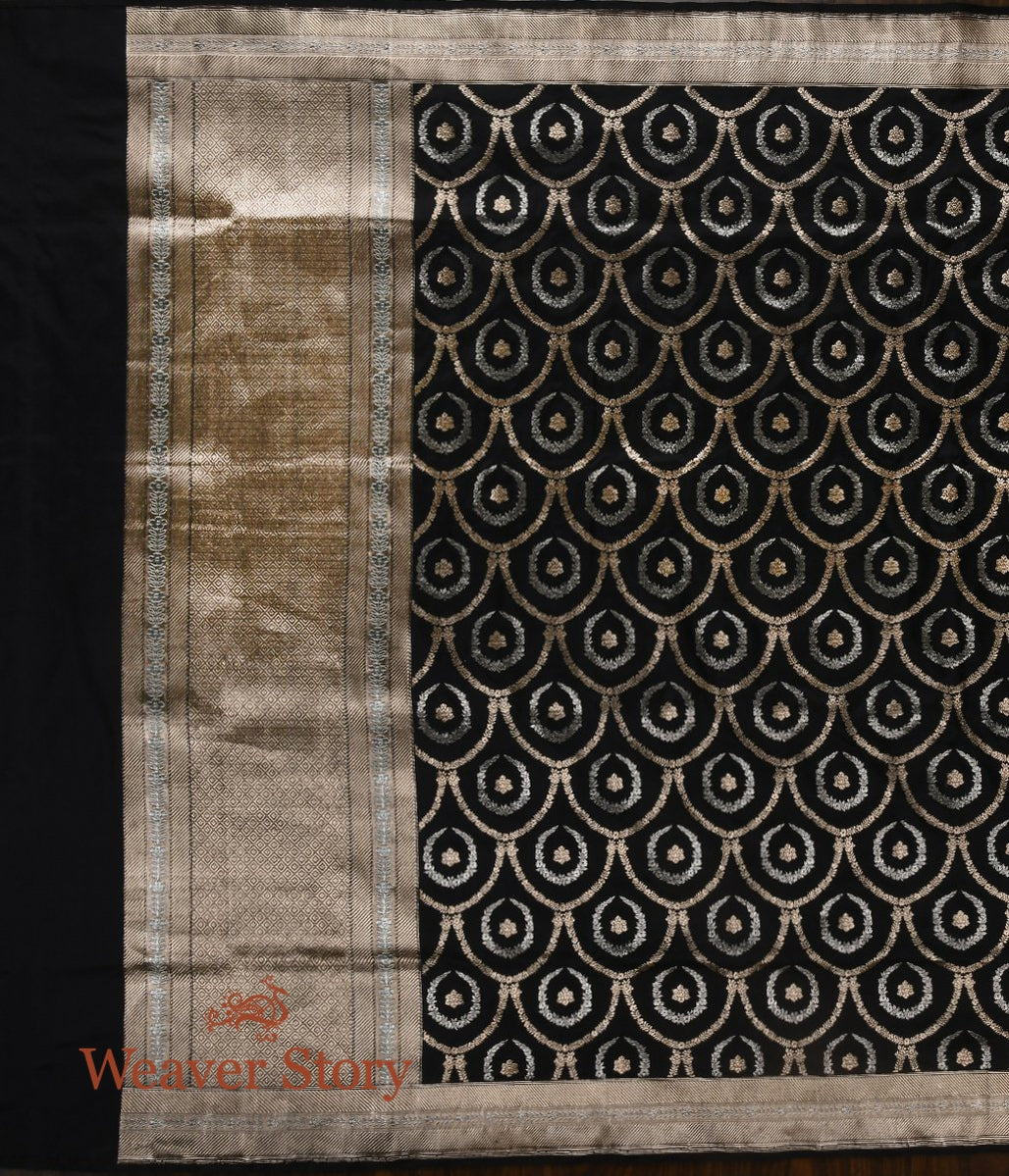 Handloom_Black_Kadhwa_Dupatta_with_Gold_and_Silver_Zari_Arches_WeaverStory_02
