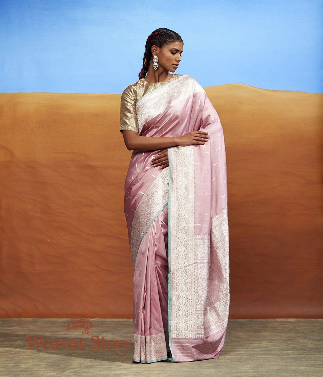 Handwoven_Light_Pink_Kadhwa_Booti_Saree_with_Silver_Zari_WeaverStory_02