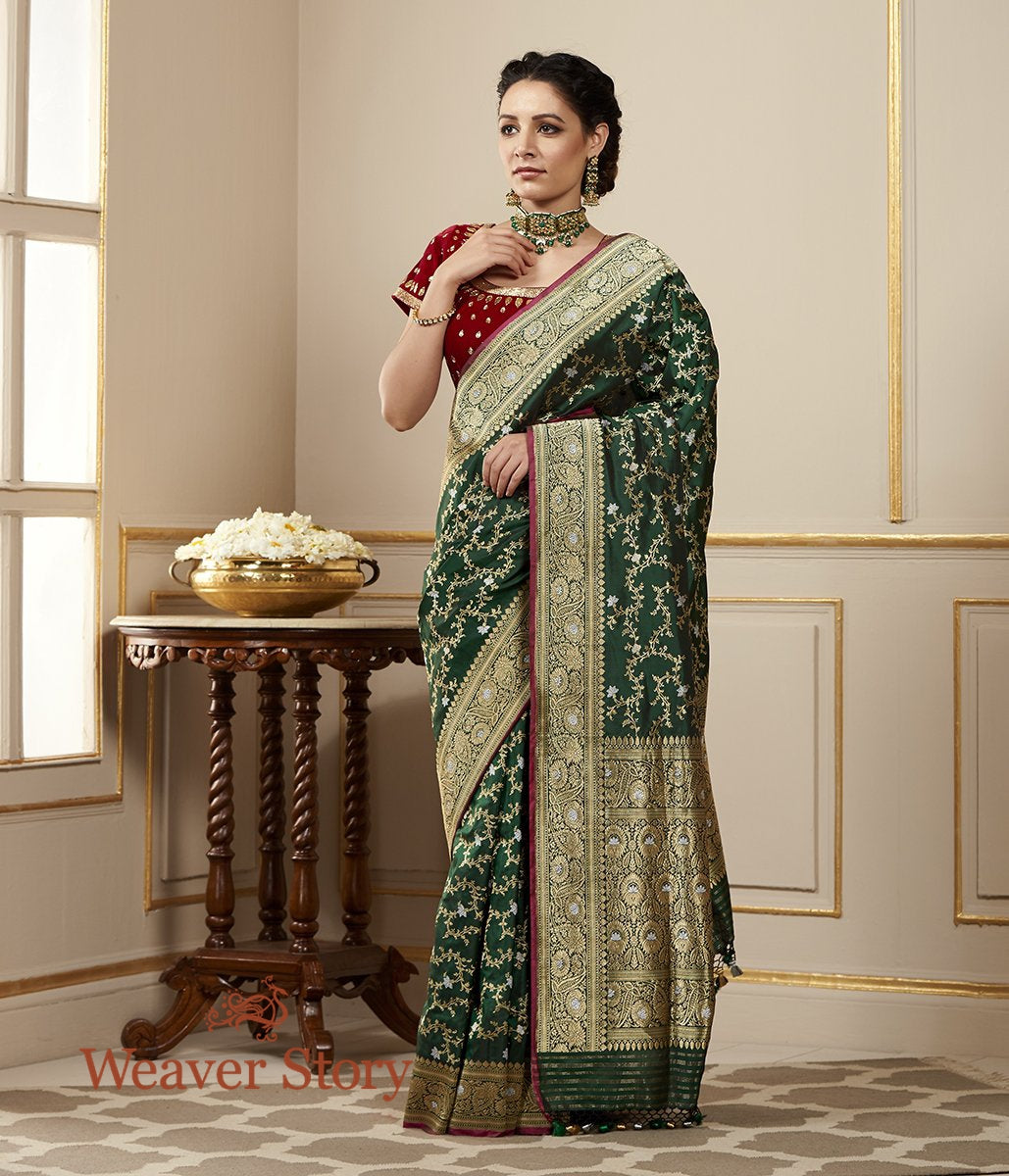 Handloom_Bottle_Green_Kadhwa_Jangla_Saree_with_Red_Selvedge_WeaverStory_02